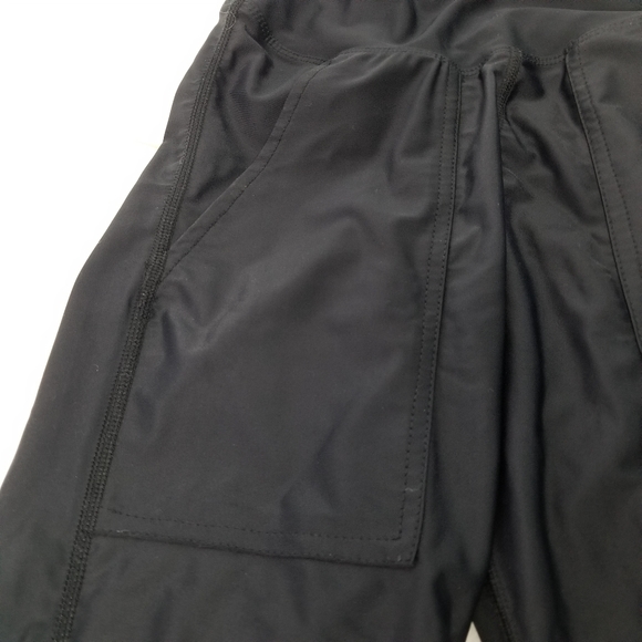 Gevity Scrunch Butt Black Leggings - Picture 8 of 9